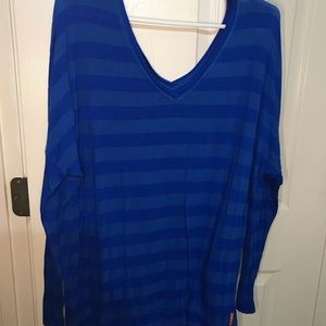 Long sleeved, V Neck T-shirt